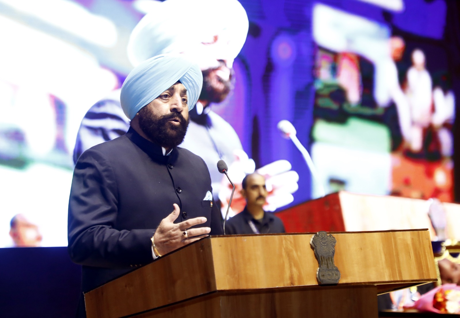 Governor Emphasizes Drug-Free Almora and Self-Employment