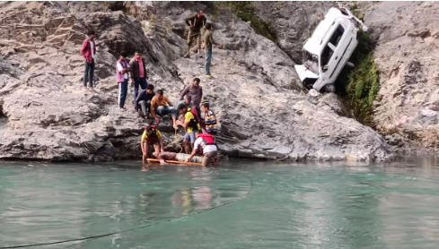 Car Plunges into Gorge Near Near Chhibro Power House in Vikasnagar