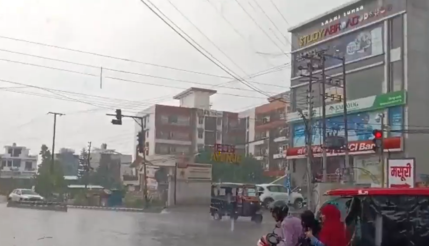 Rain Brings Relief Across Uttarakhand, Yellow Alert in Hills