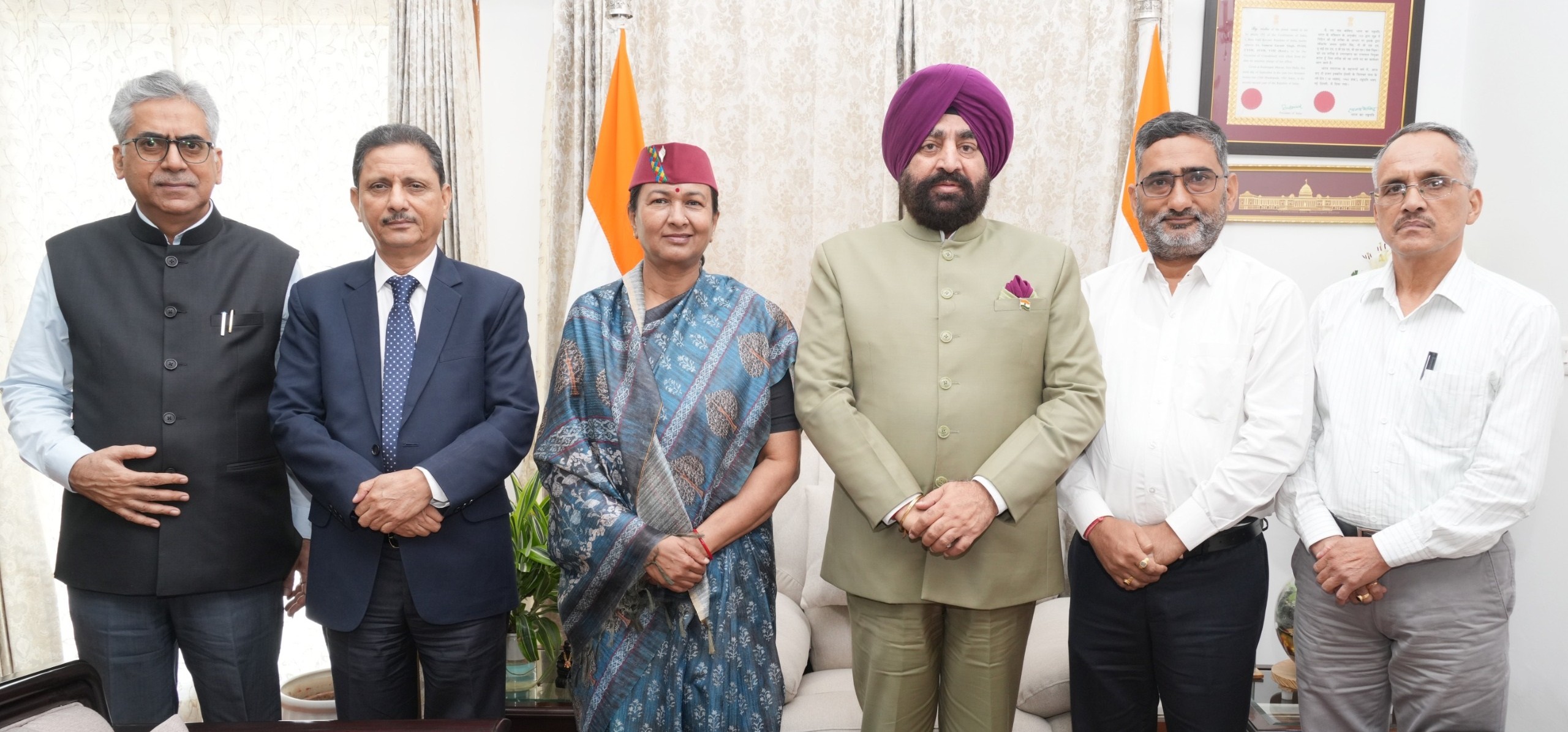 CIC Radha Raturi briefs Gov on achievements of Information Commission