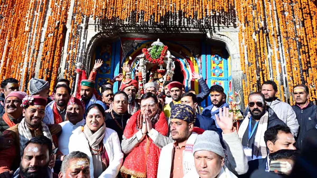 Dhami offers prayers at Kedarnath, reviews development works