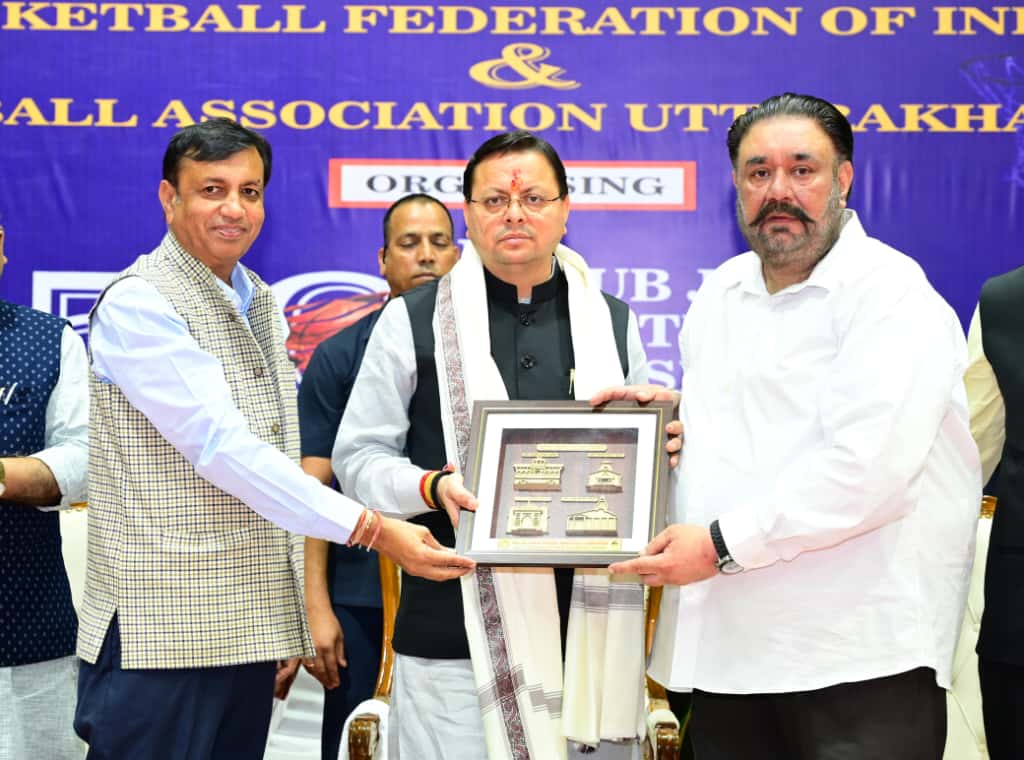 CM Dhami Honours Disaster Relief Personnel, Calls for Disaster Training in Schools and Colleges