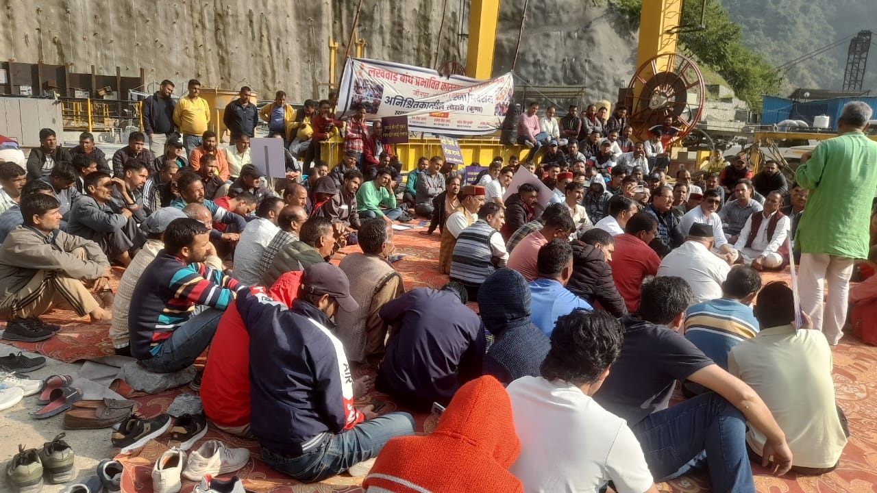 Lakhwar Dam-affected farmers send memorandum of demands to PM