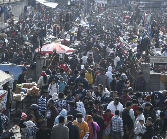 Dehradun Sunday Market Shifts to ISBT, Traffic Jams Add to Commuters’ Woes