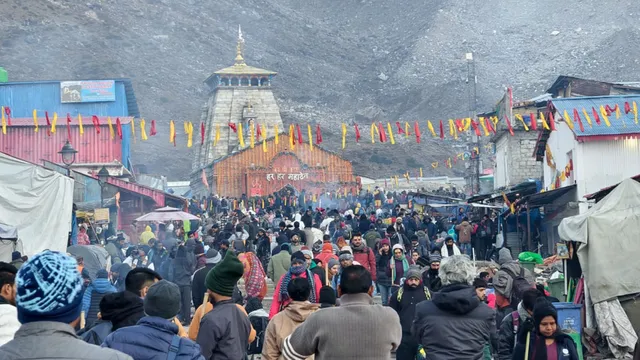 kedarnath-woman-pilgrim-killed-by-falling-boulder-on-trek-route-yatra-halted-for-two-hours-due-to-heavy-rain