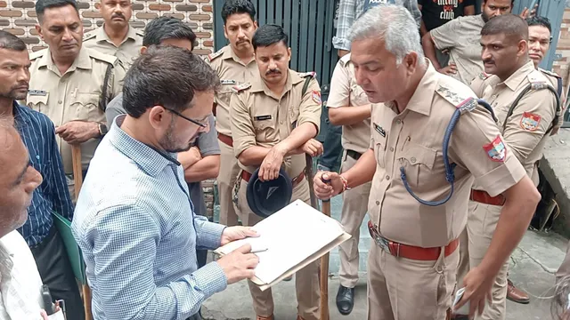 kashipur-two-illegal-madrasas-sealed-during-joint-police-administration-action